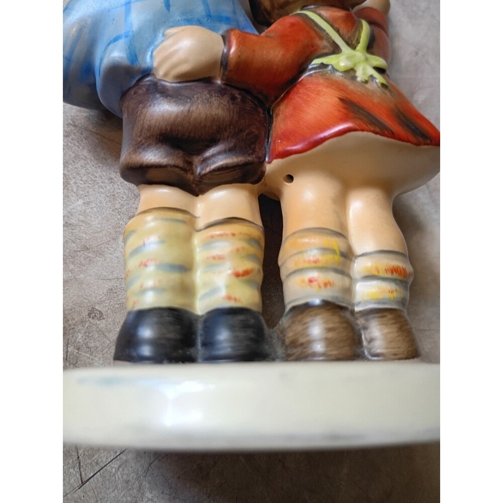 Hummel Goebel W Germany Figurine "Auf Wiedersehen" 1983  6.5” - Picture 3 of 6